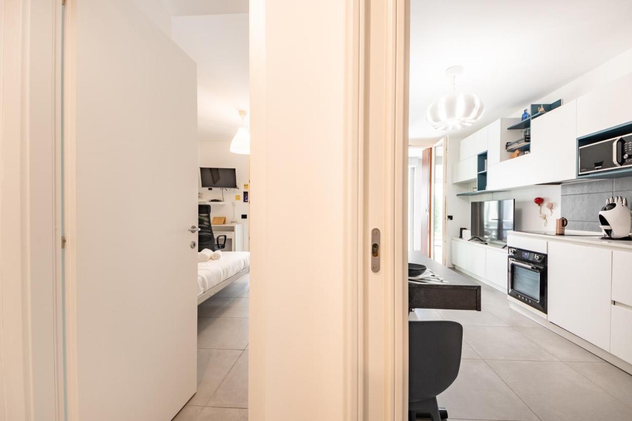 Renovated Apt With Garden & Veranda! Milan Bagian luar foto